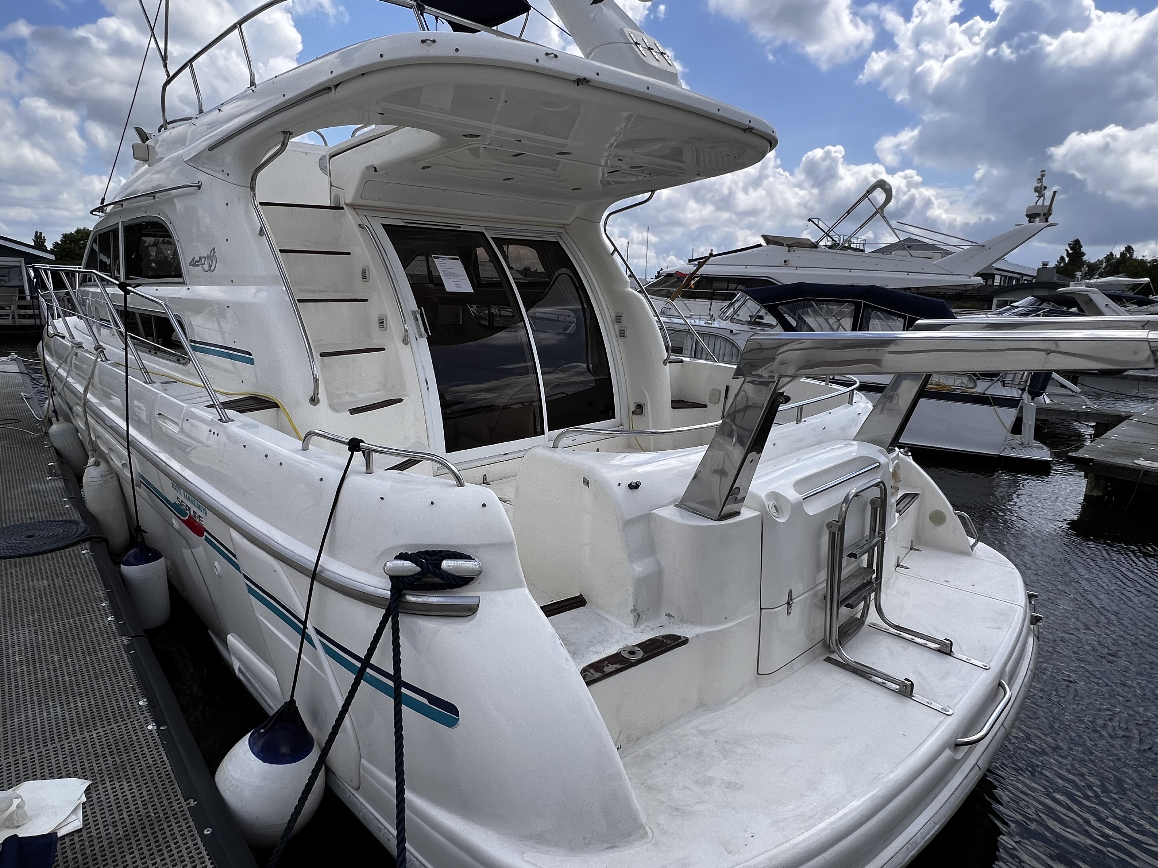 foto: 25 Sealine 420 Statesman