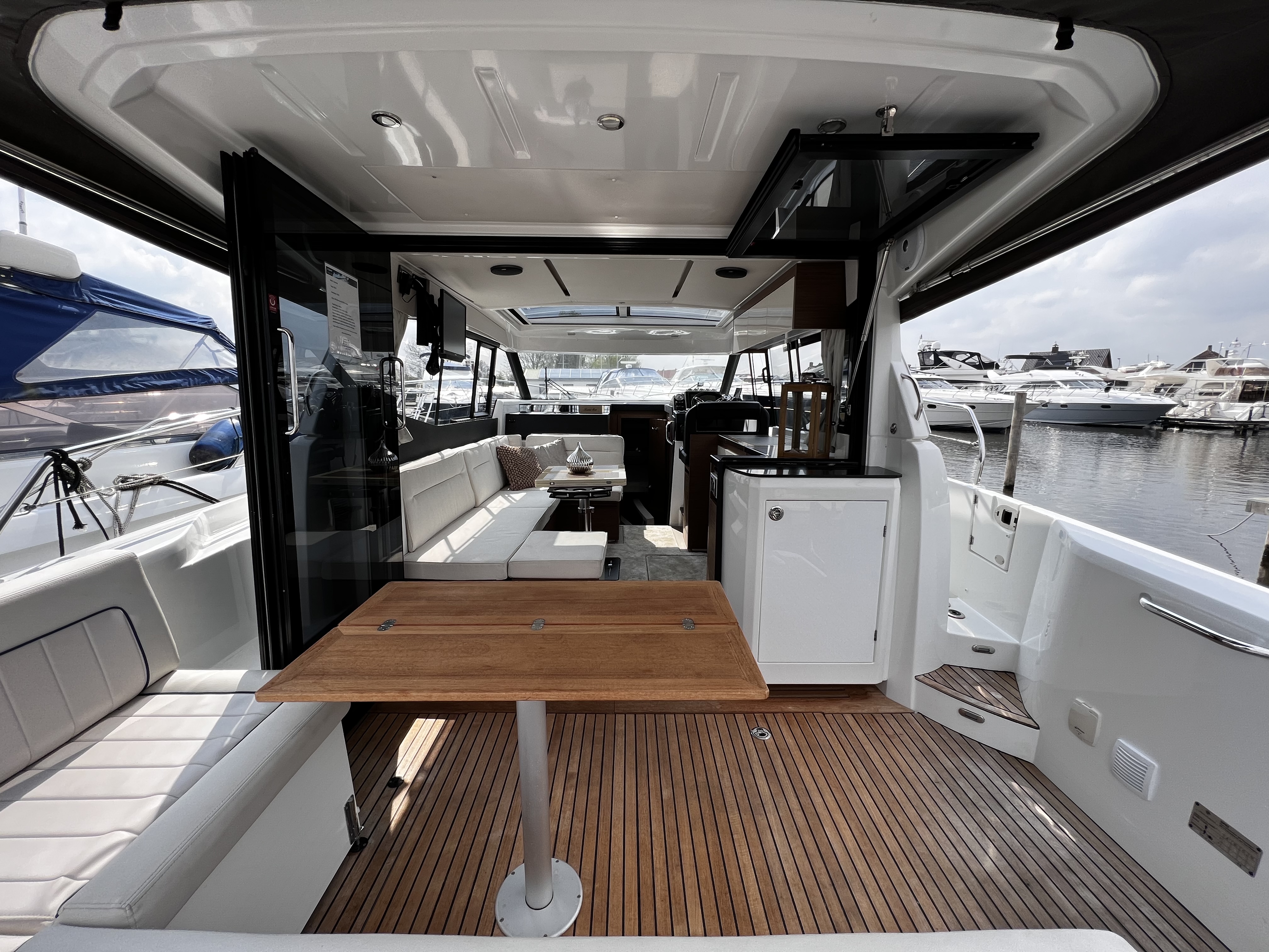 foto: 43 Jeanneau  NC37