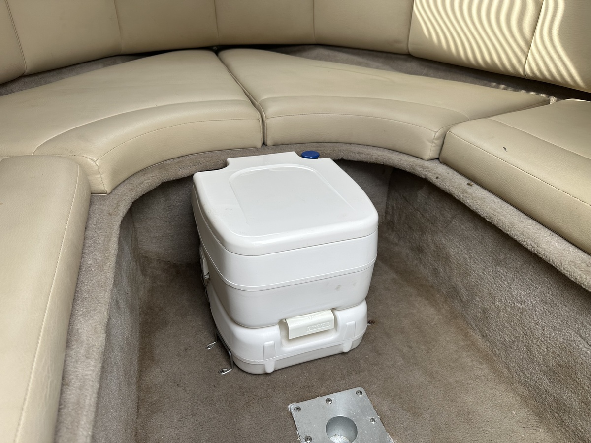 foto: 19 Chaparral 325 SSI