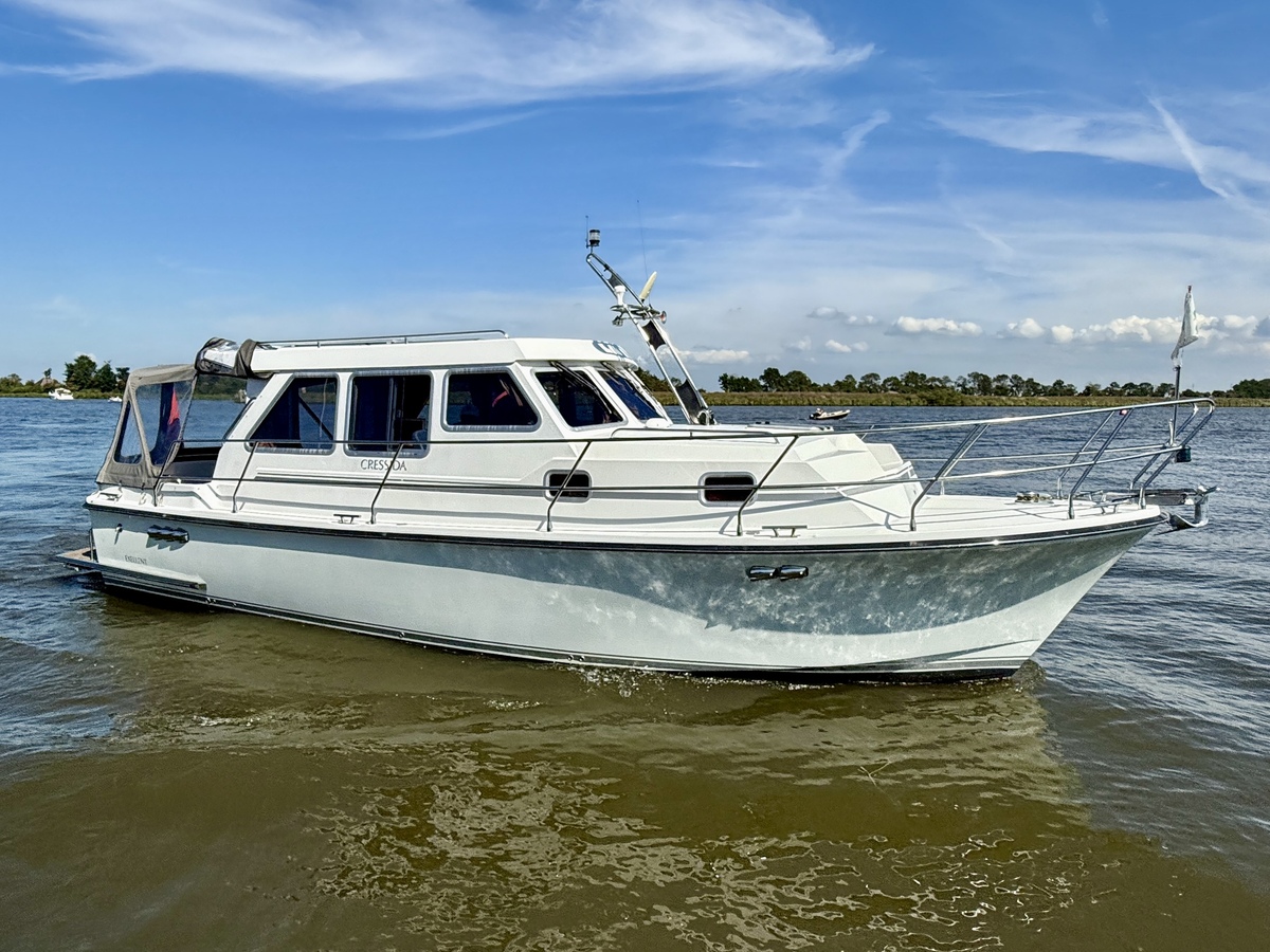 foto: 33 Excellent 1000 Hybride Patrol