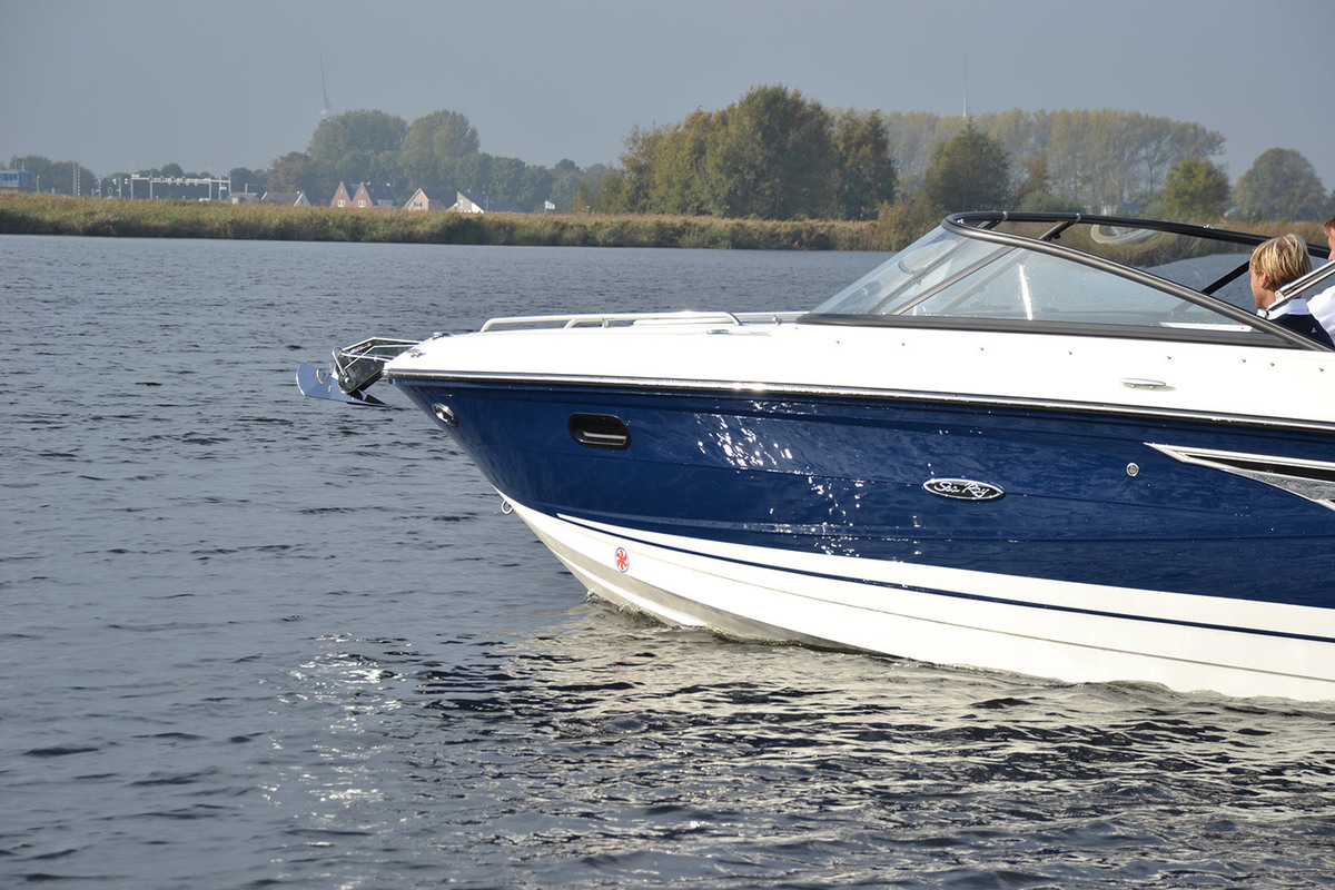 foto: 49 Sea Ray Sun Sport 250
