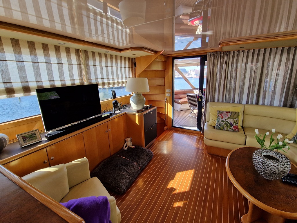 foto: 21 Mulder Futura 63 FLY