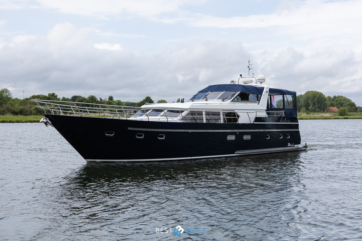 foto: 36 Wim van der Valk Continental 1700