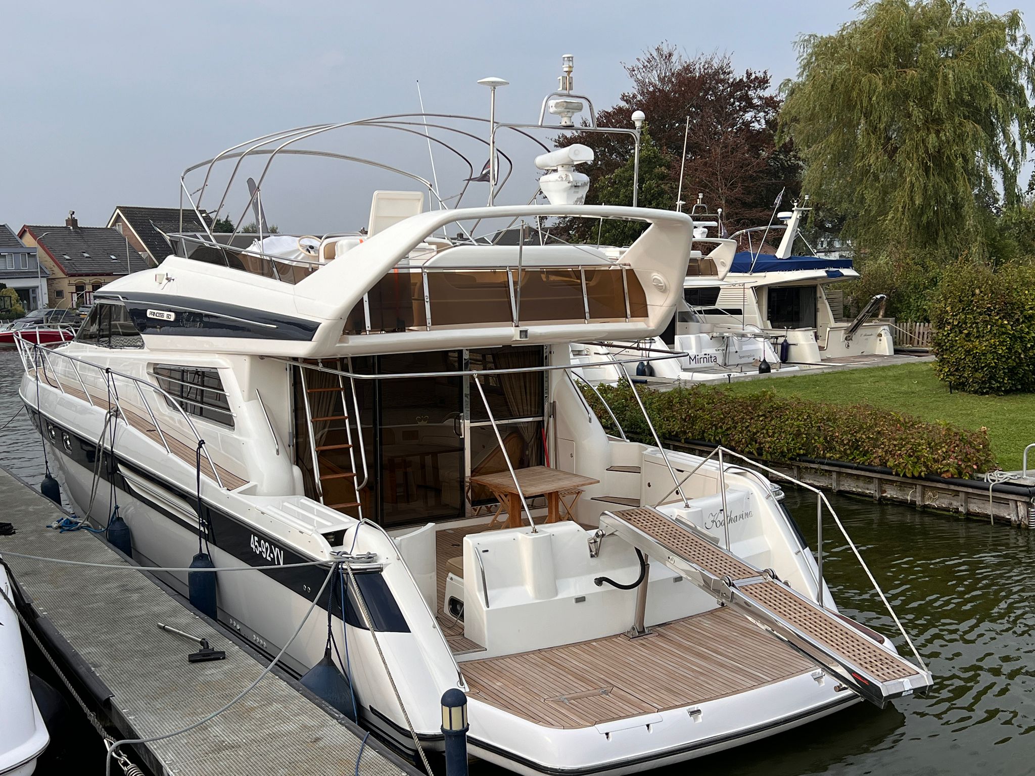 foto: 31 Princess 60 Fly