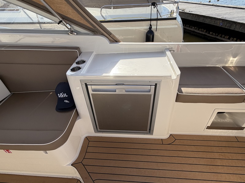 foto: 24 Intender 950 Cabrio