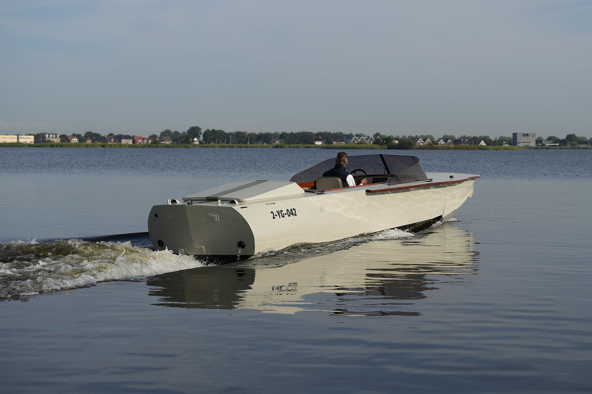 foto: 63 Volga Draagvleugelboot