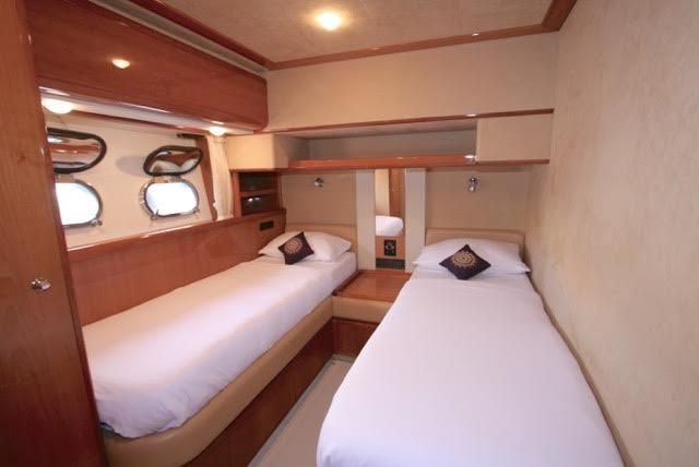 foto: 21 Ferretti  760