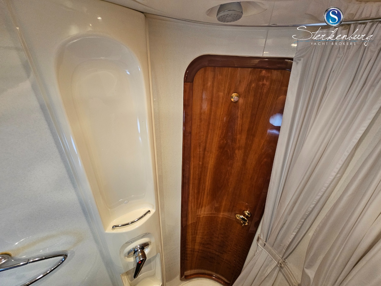foto: 34 Cranchi 50 mediterranee