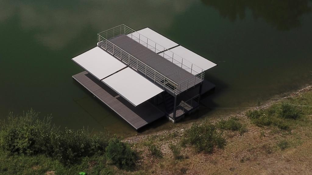 foto: 37 Shogun Mobile Houseboat