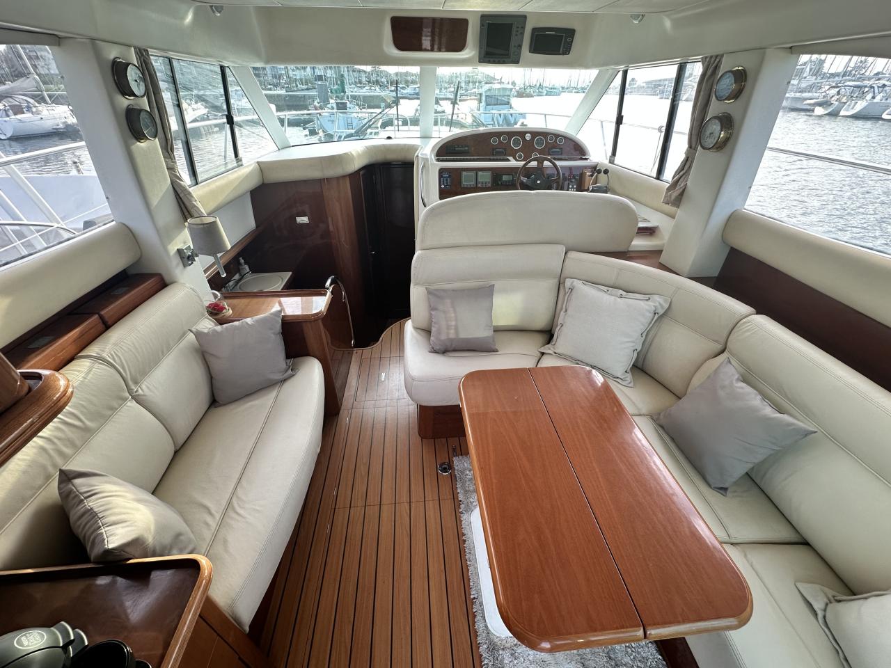 foto: 10 Jeanneau Prestige 36