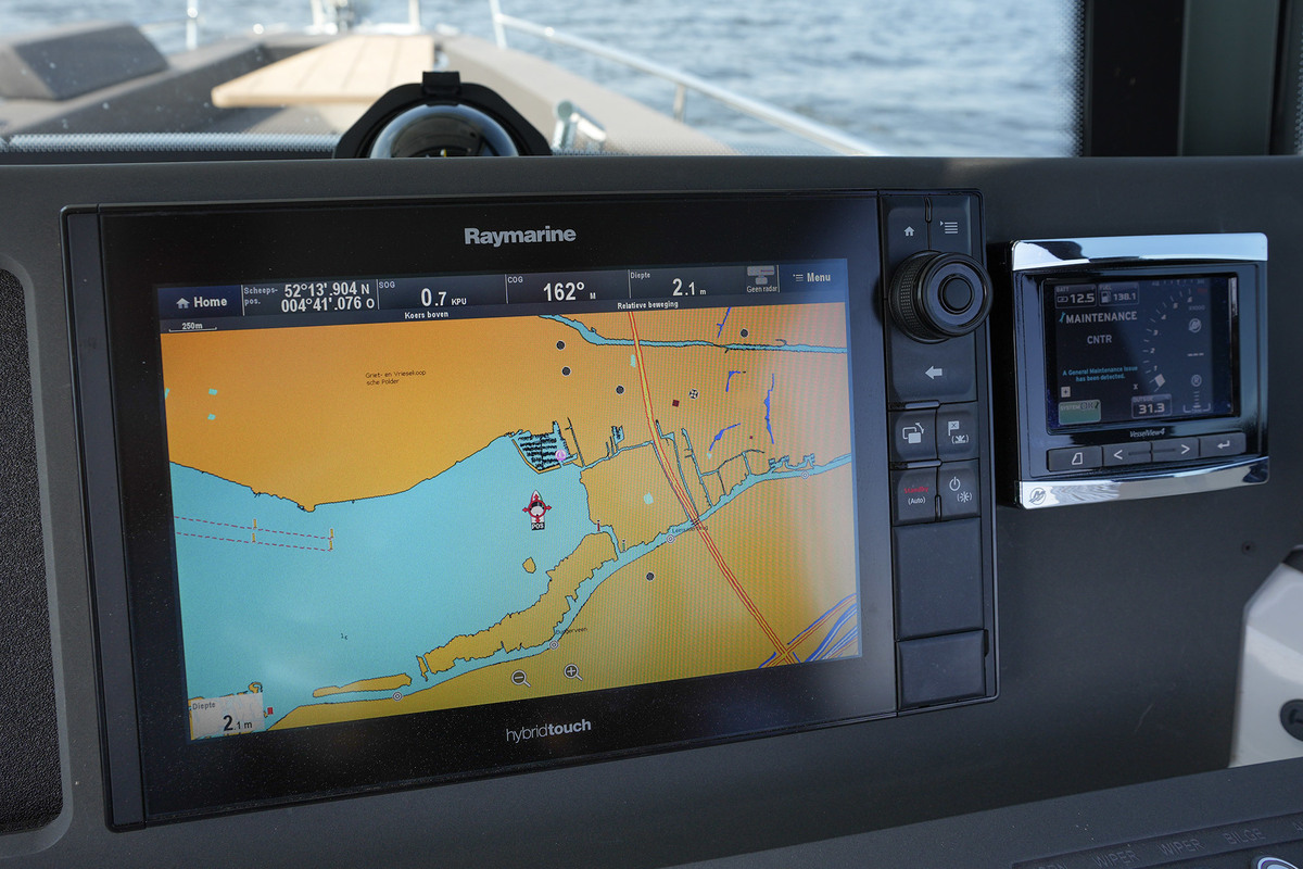 foto: 28 Axopar 28 Cabin
