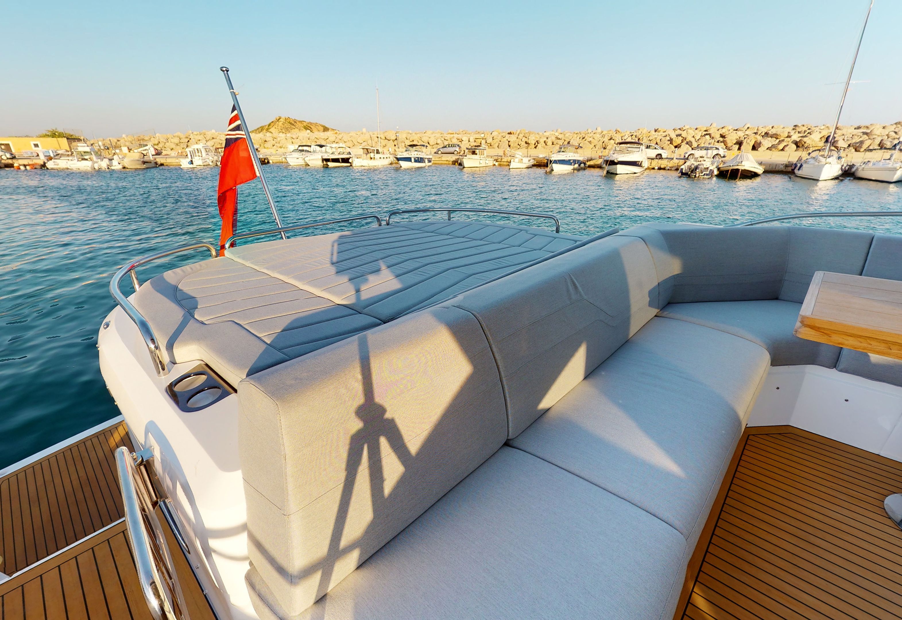 foto: 10 Sunseeker Predator 60 Evo