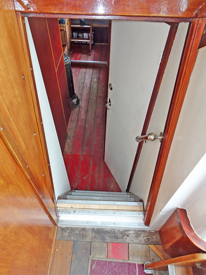 foto: 27 Varend Woonschip ex RWS vlet 14.78