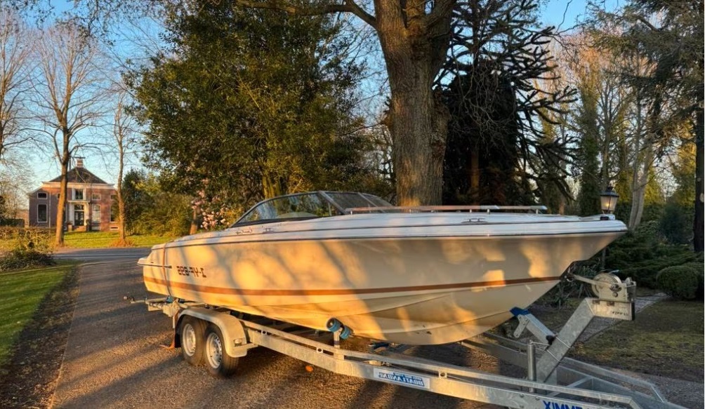 Chris Craft  Corsair 22