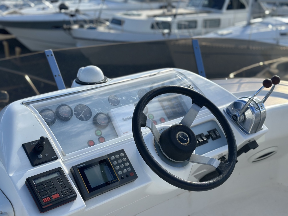 foto: 25 Princess 380