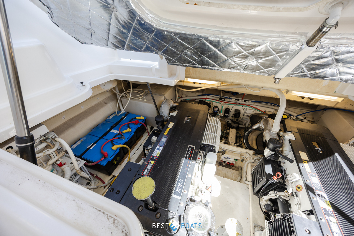 foto: 29 Tiara 4300 Sovran