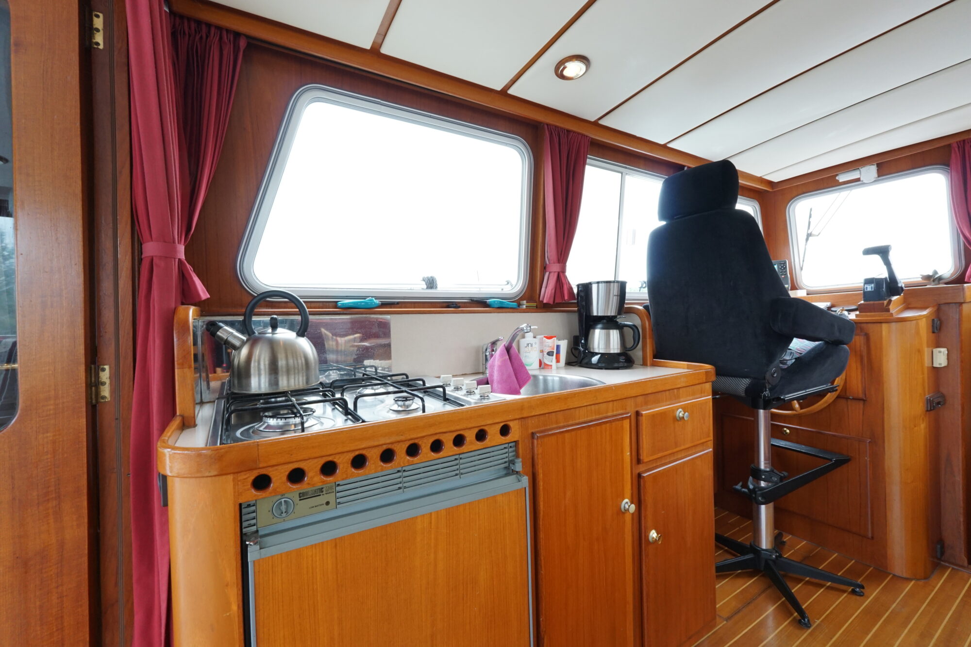 foto: 27 Barkas Barkas 10.30 OK