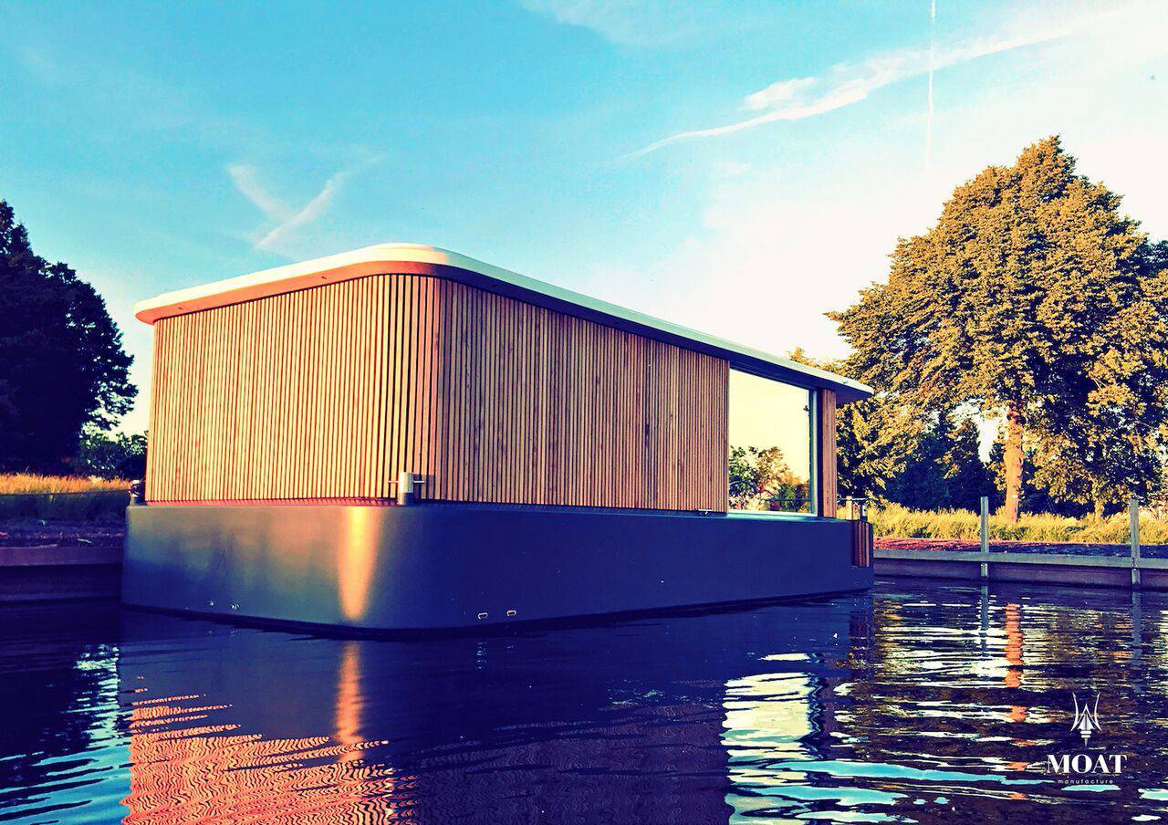 foto: 8 Houseboat MOAT Floating Hotel Room