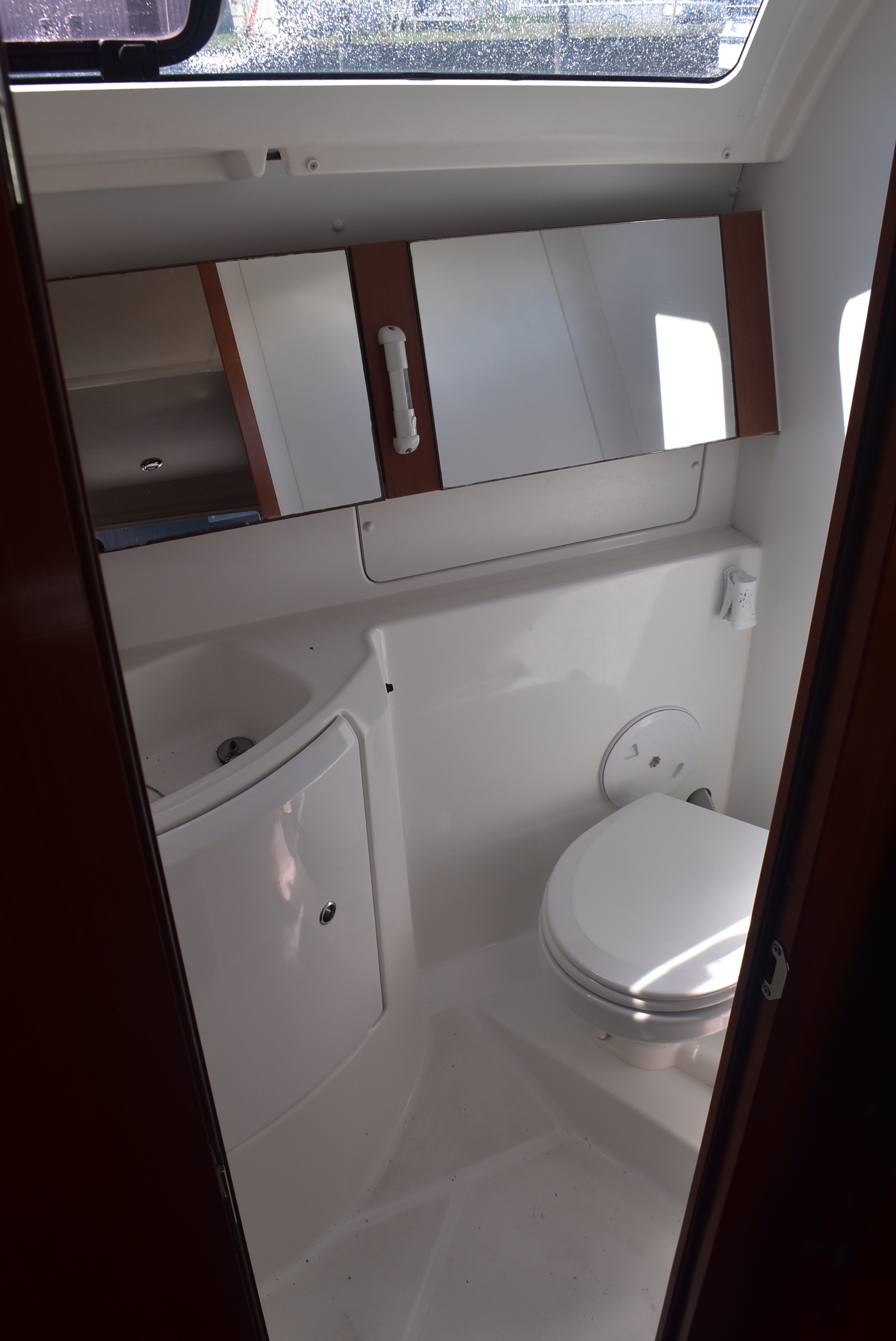 foto: 20 Beneteau Oceanis 37