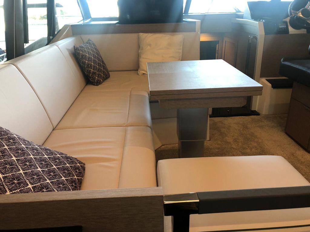 foto: 15 Prestige 420 Fly