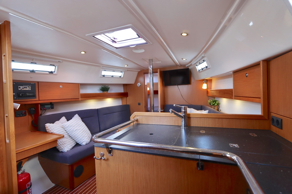 foto: 27 Bavaria  32 Cruiser