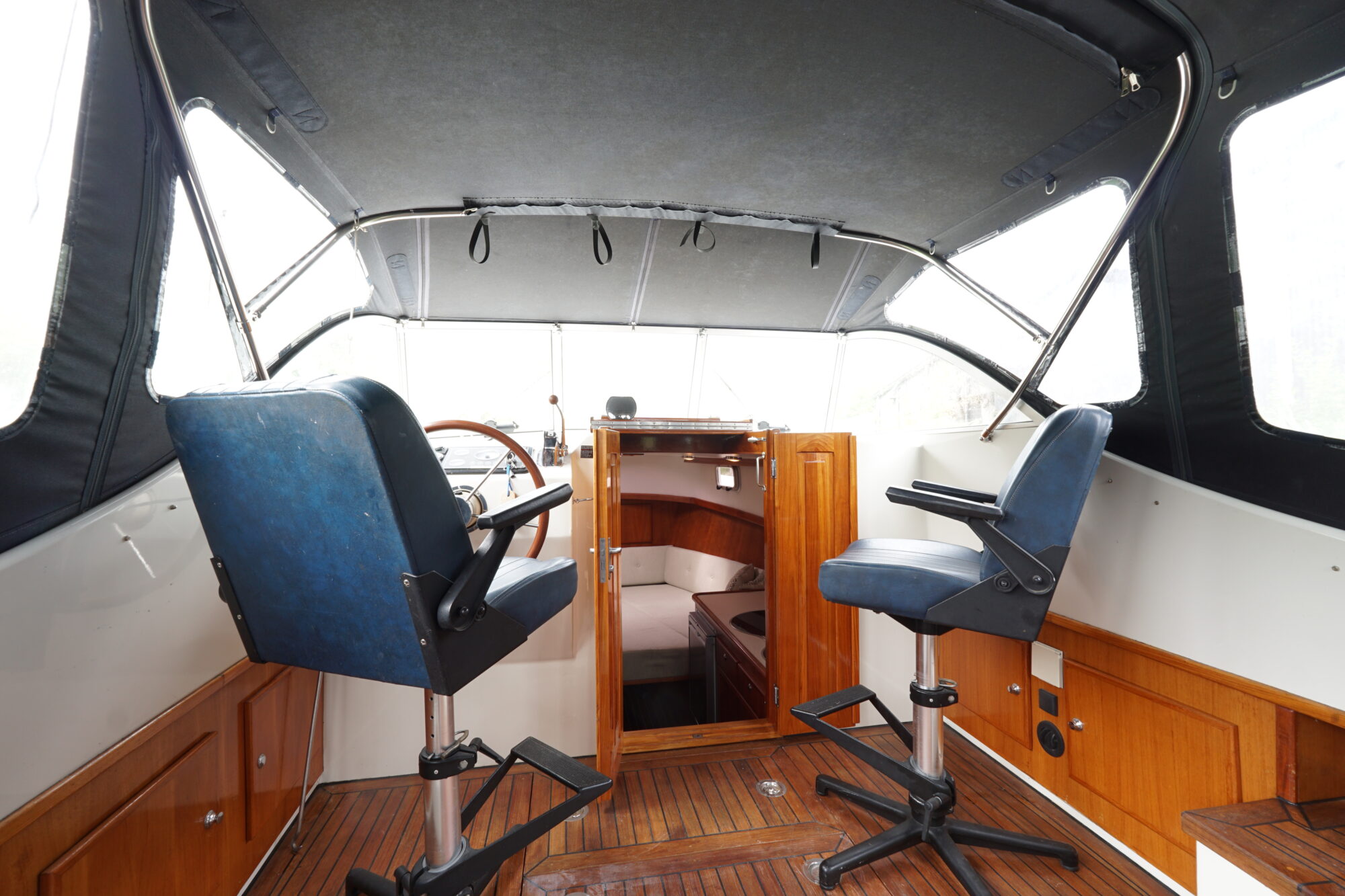 foto: 28 Vedette Vedette 8.80 OK Spiegeldeur