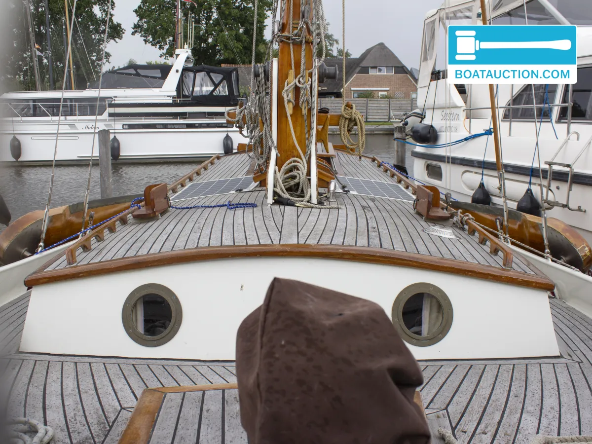 foto: 16 Zeeschouw Platbodem