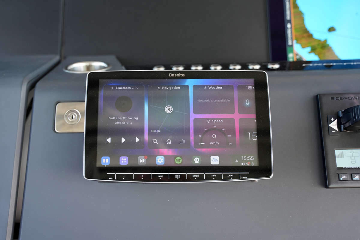 foto: 70 Axopar  37 XC Cross Cabin Mediterrana Edition