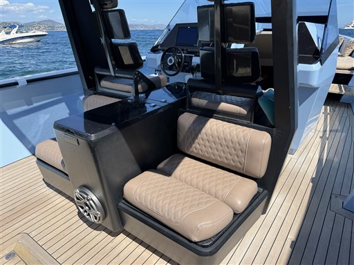 foto: 17 Wally Tender 45