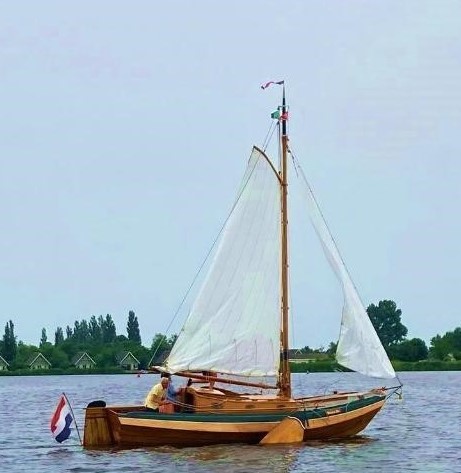 foto: 4 Van Der Meulen Kajuitzeilschouw 800