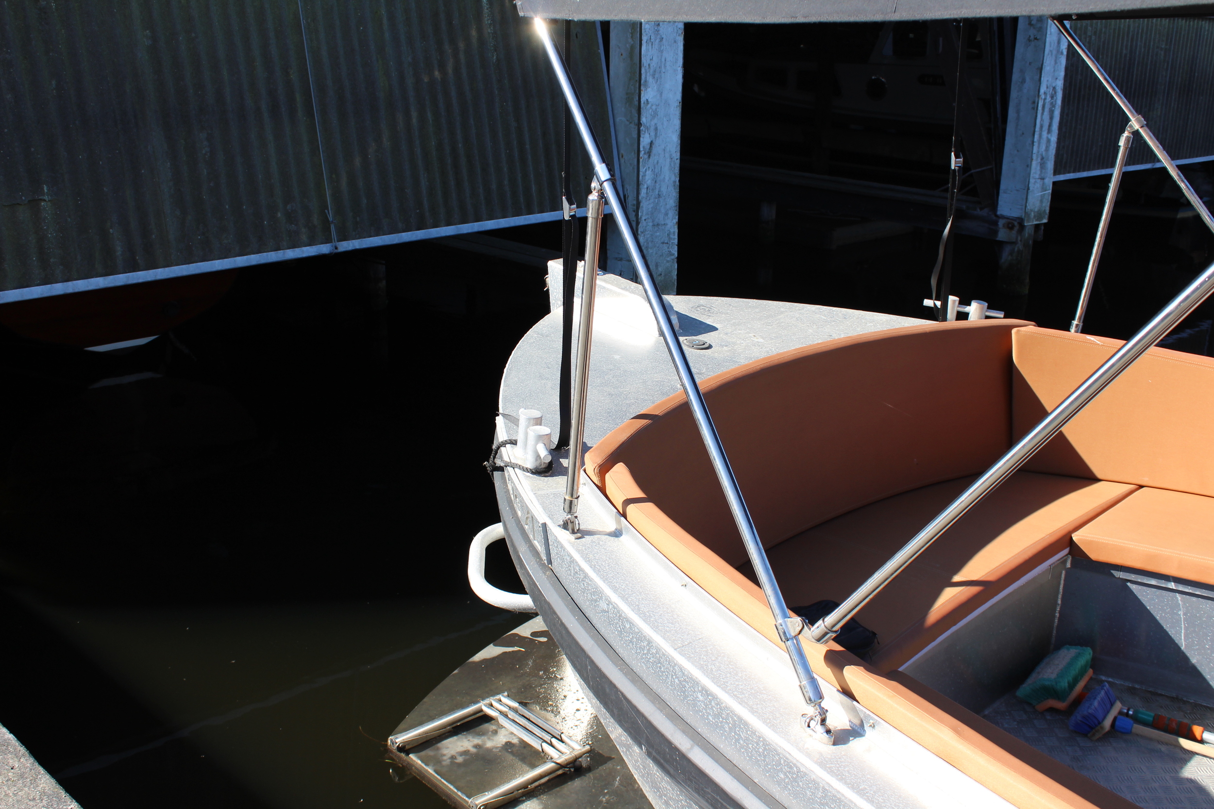 foto: 27 Black Fish Cabin 850 XL