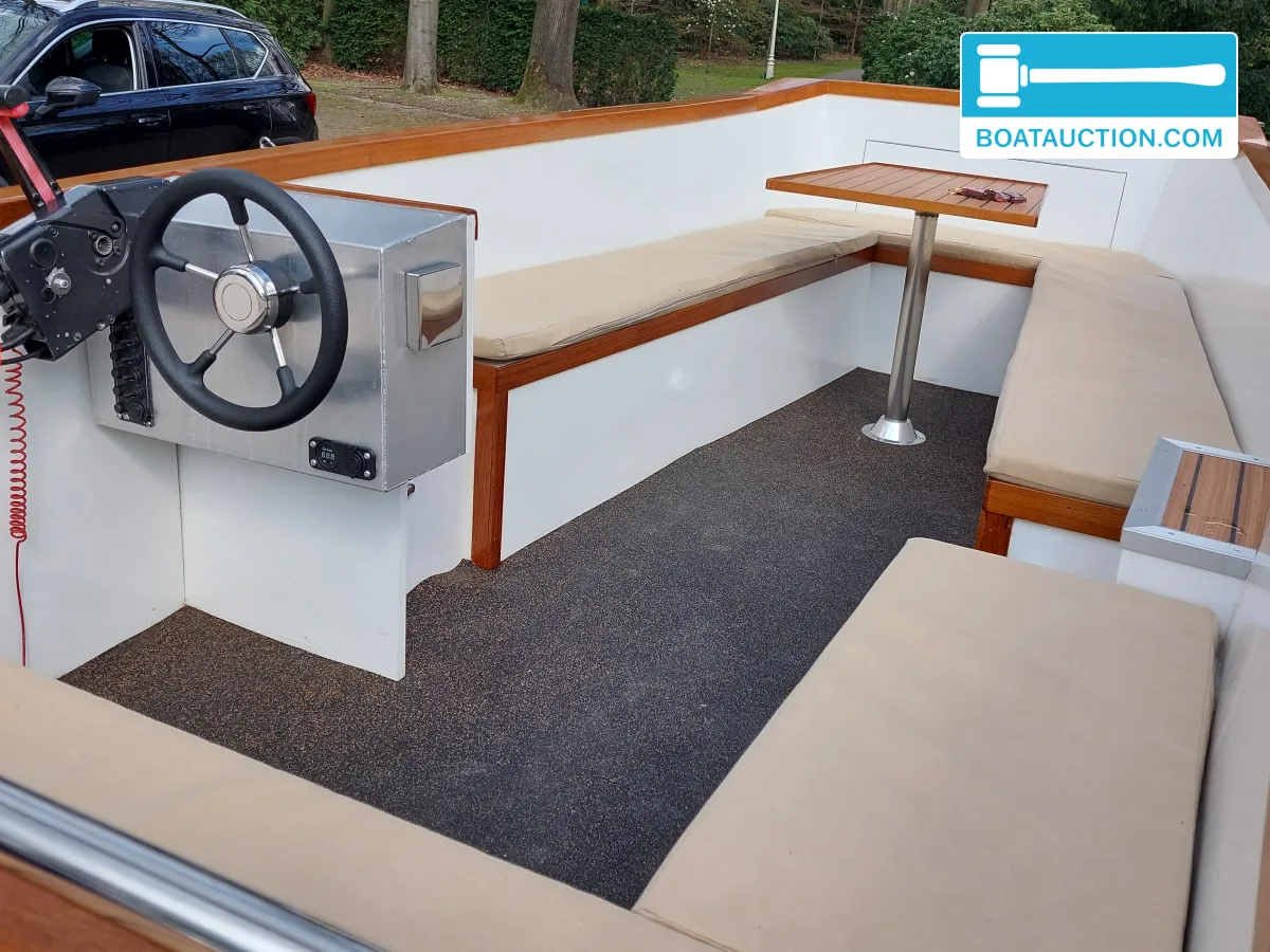 foto: 7 Sloop 570