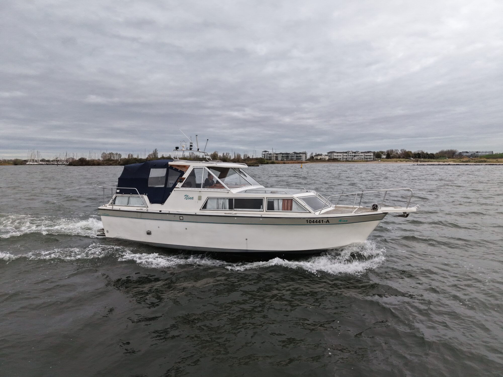 foto: 25 Crestar Crestar 1000 OK/AK