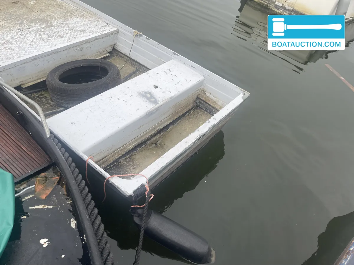 foto: 7 Open Boot 420