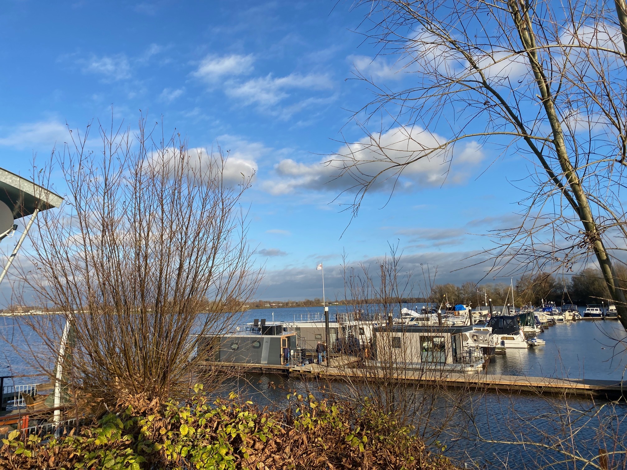 foto: 36 Campi 400 Per Direct In Maasbommel Houseboat