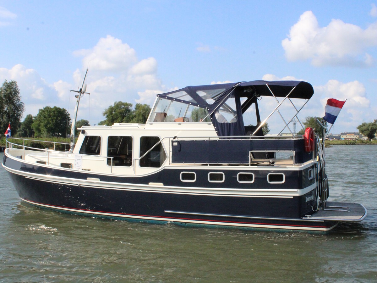 foto: 11 Ankertrawler  35 AK 