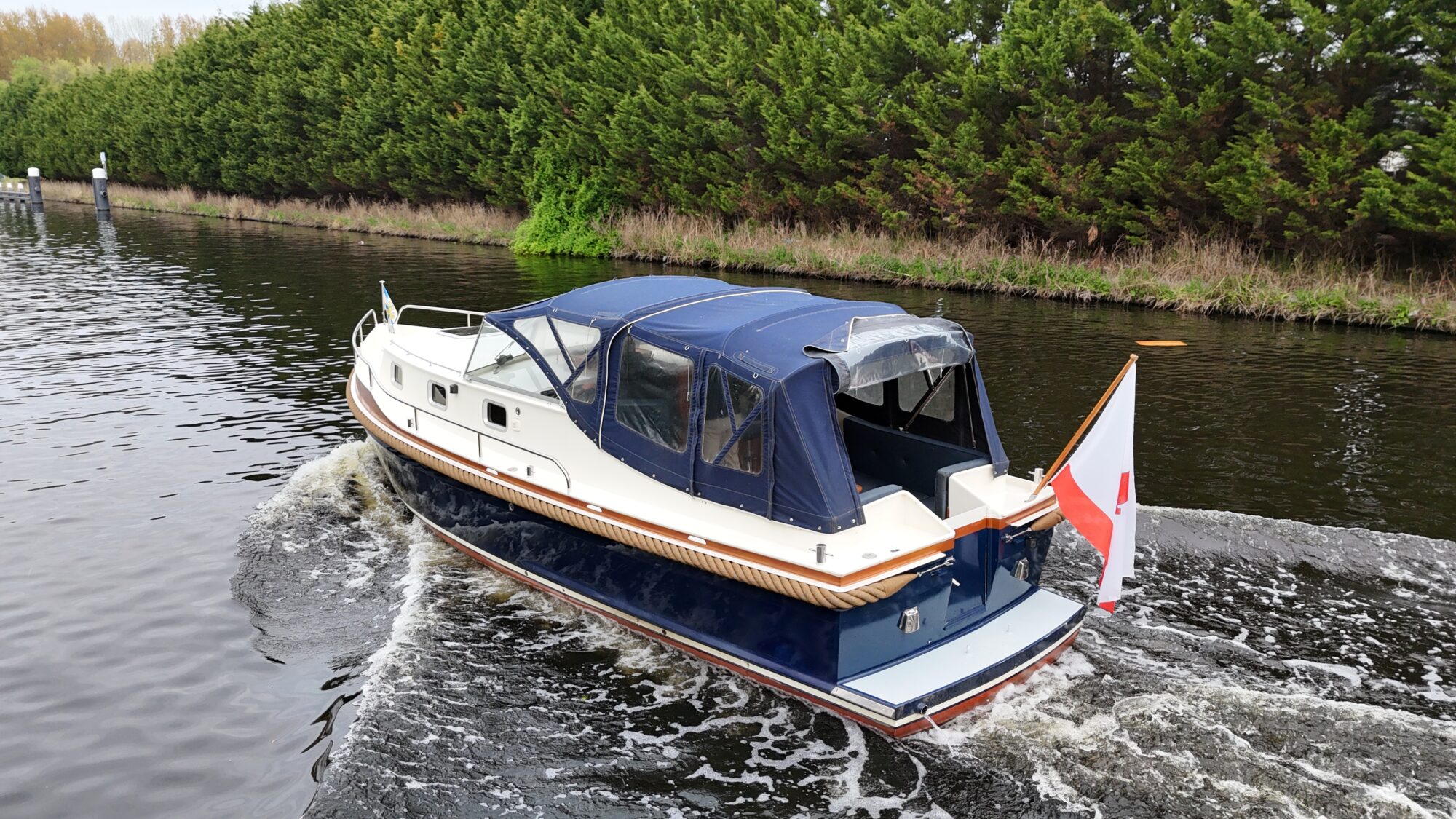 foto: 63 Vedette Vedette 8.80 OK Spiegeldeur