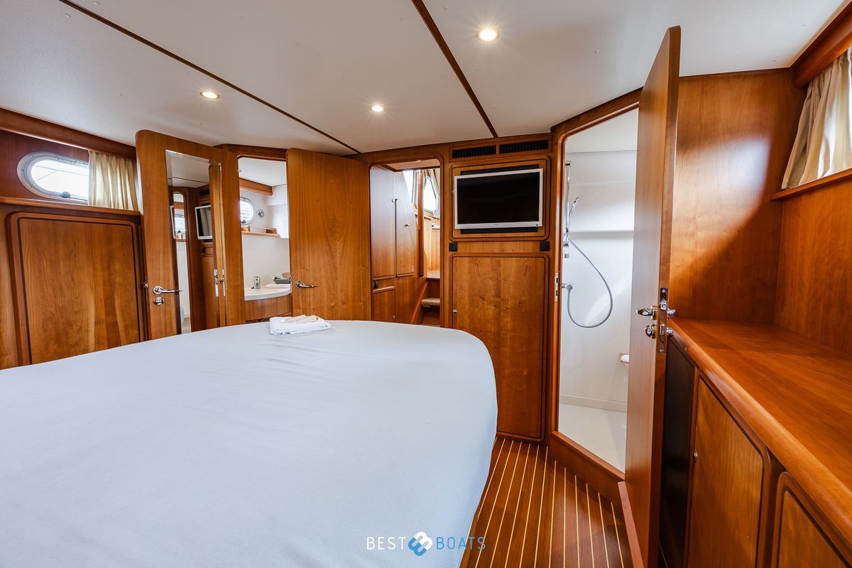 foto: 33 Linssen Grand Sturdy 430 AC MKII Diamond