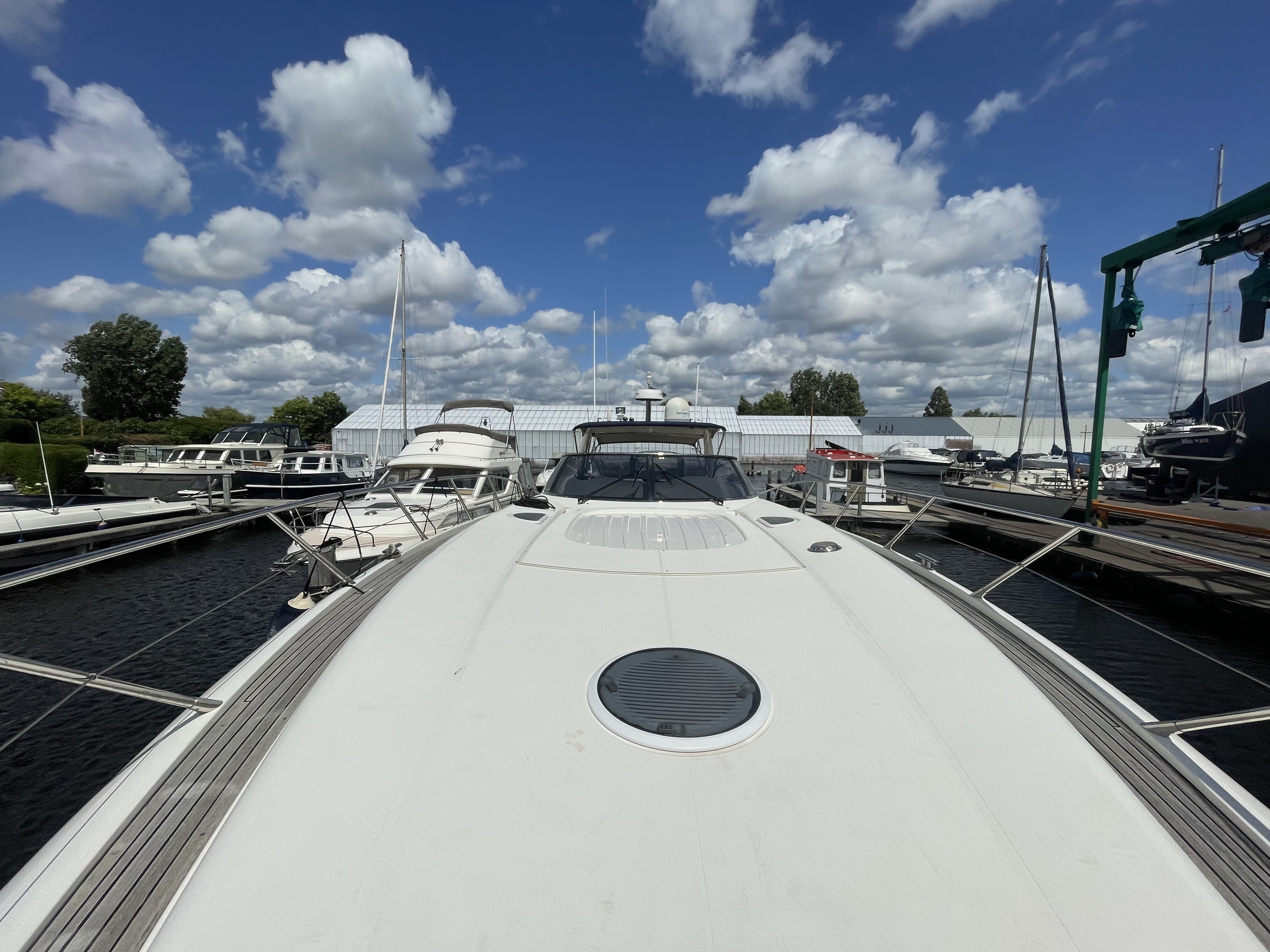 foto: 13 Sunseeker Predator 58