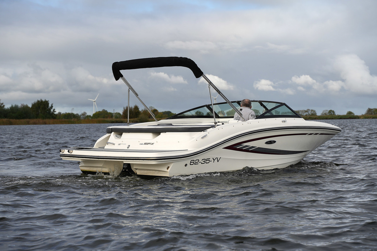 foto: 29 Sea Ray 19 SPX