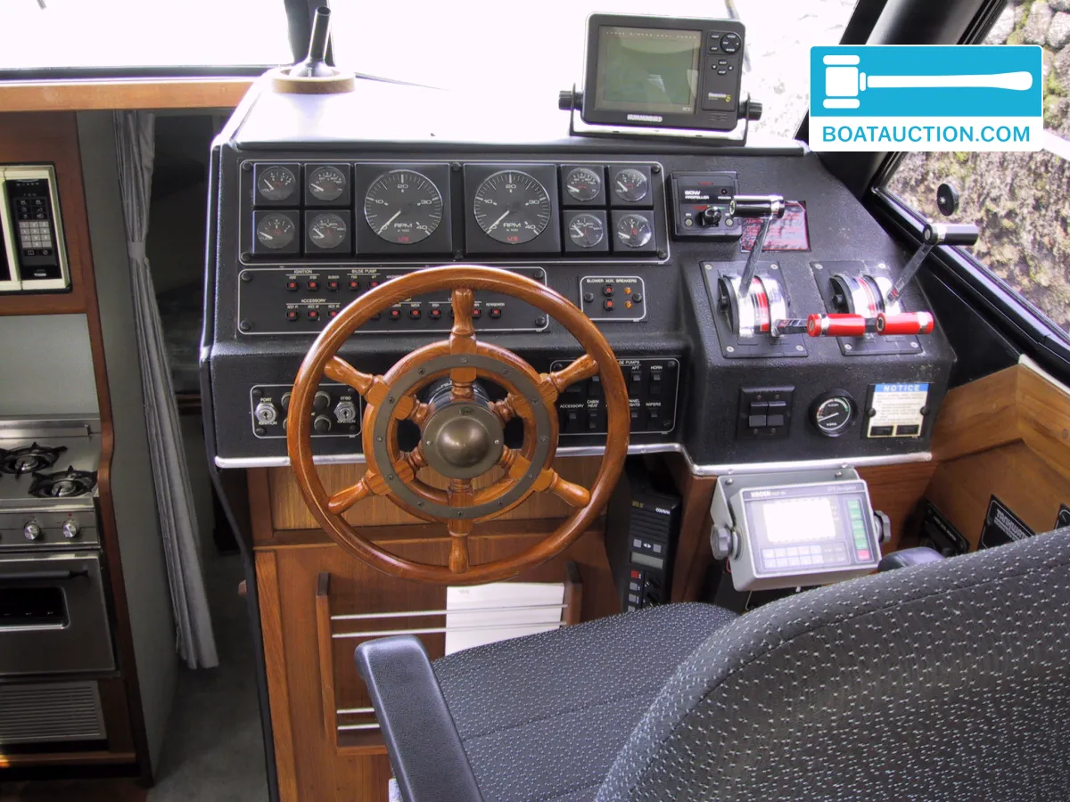 foto: 24 Bayliner 3288