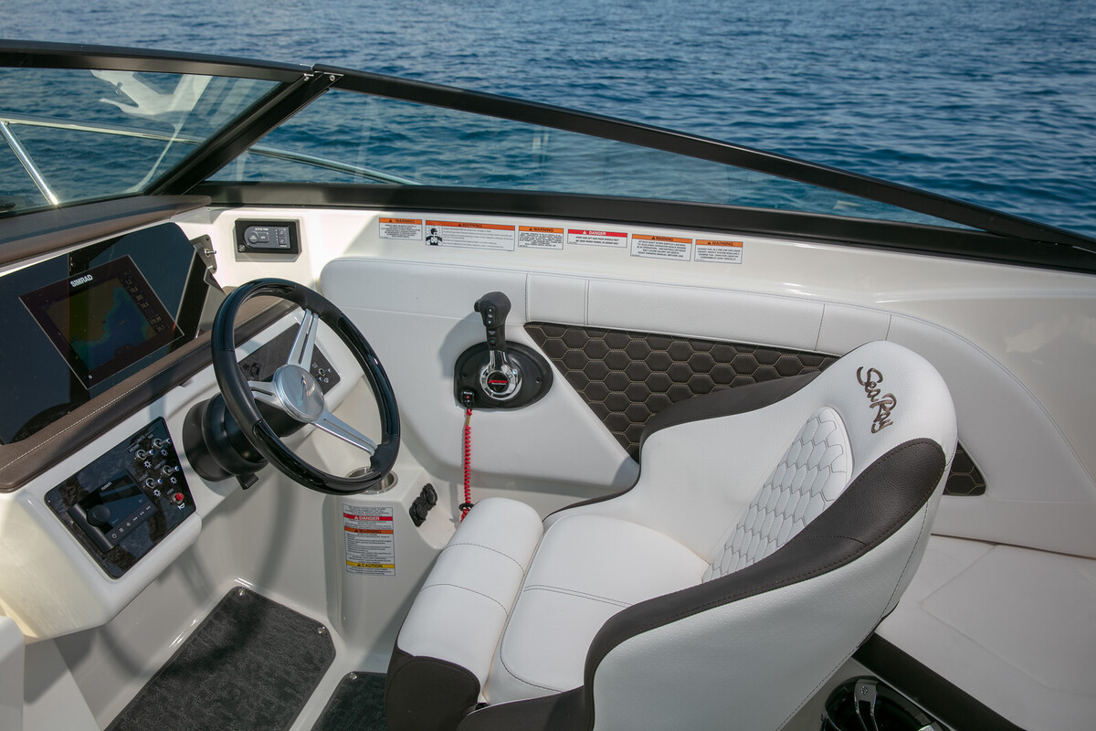 foto: 22 Sea Ray Sun Sport 230 OB