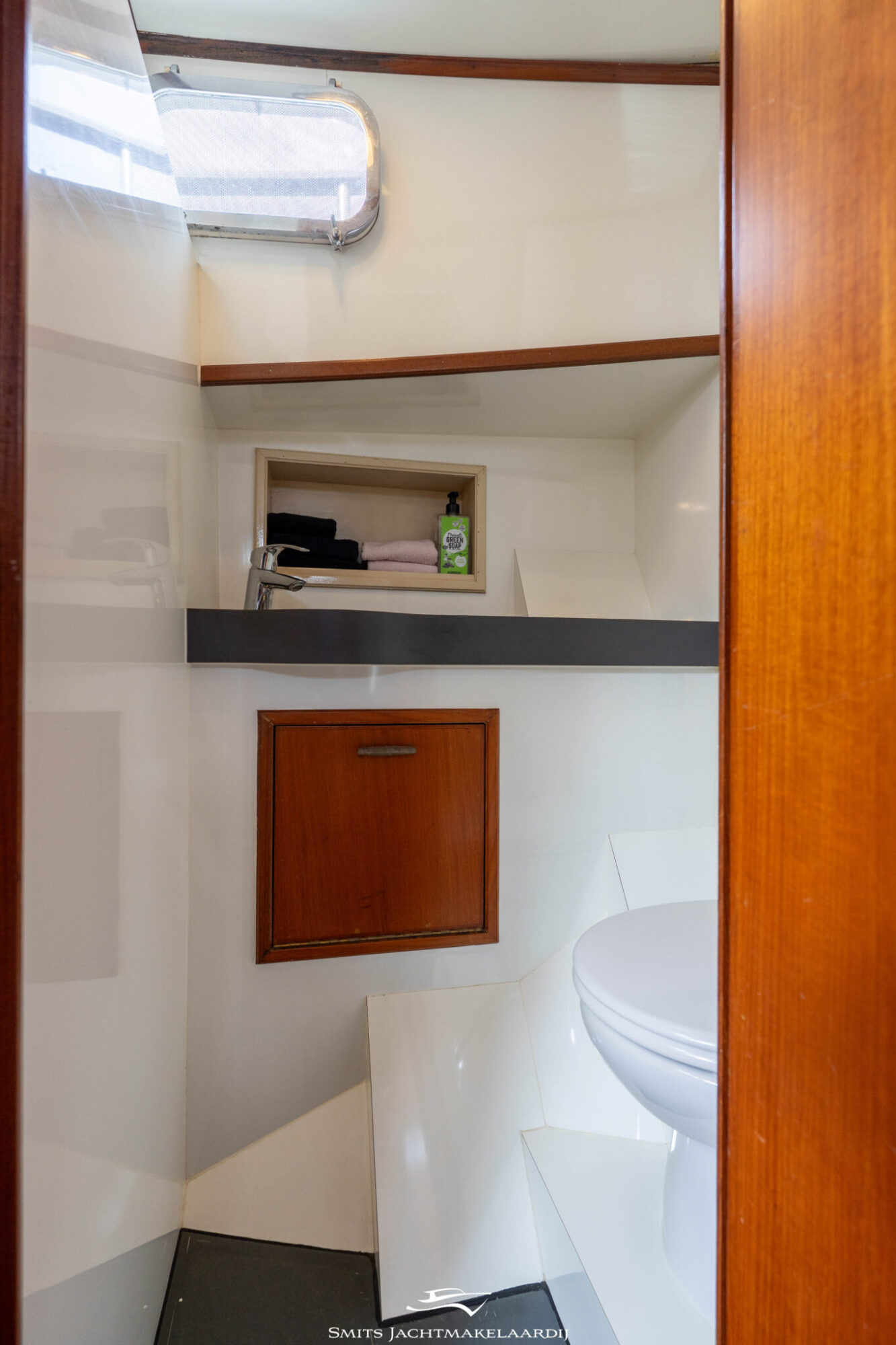 foto: 81 Lowland Lowland Kotter 13.80 AK