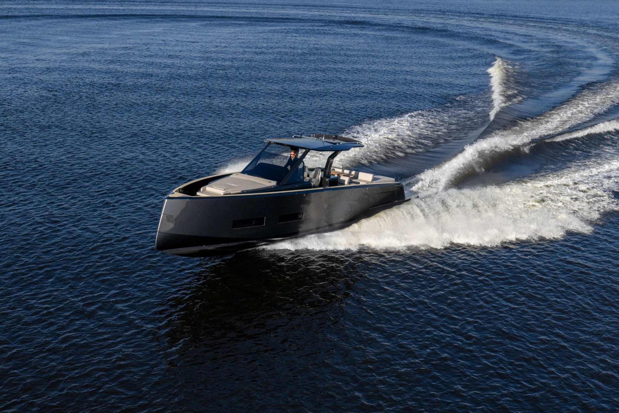 foto: 23 Pardo Yachts 43