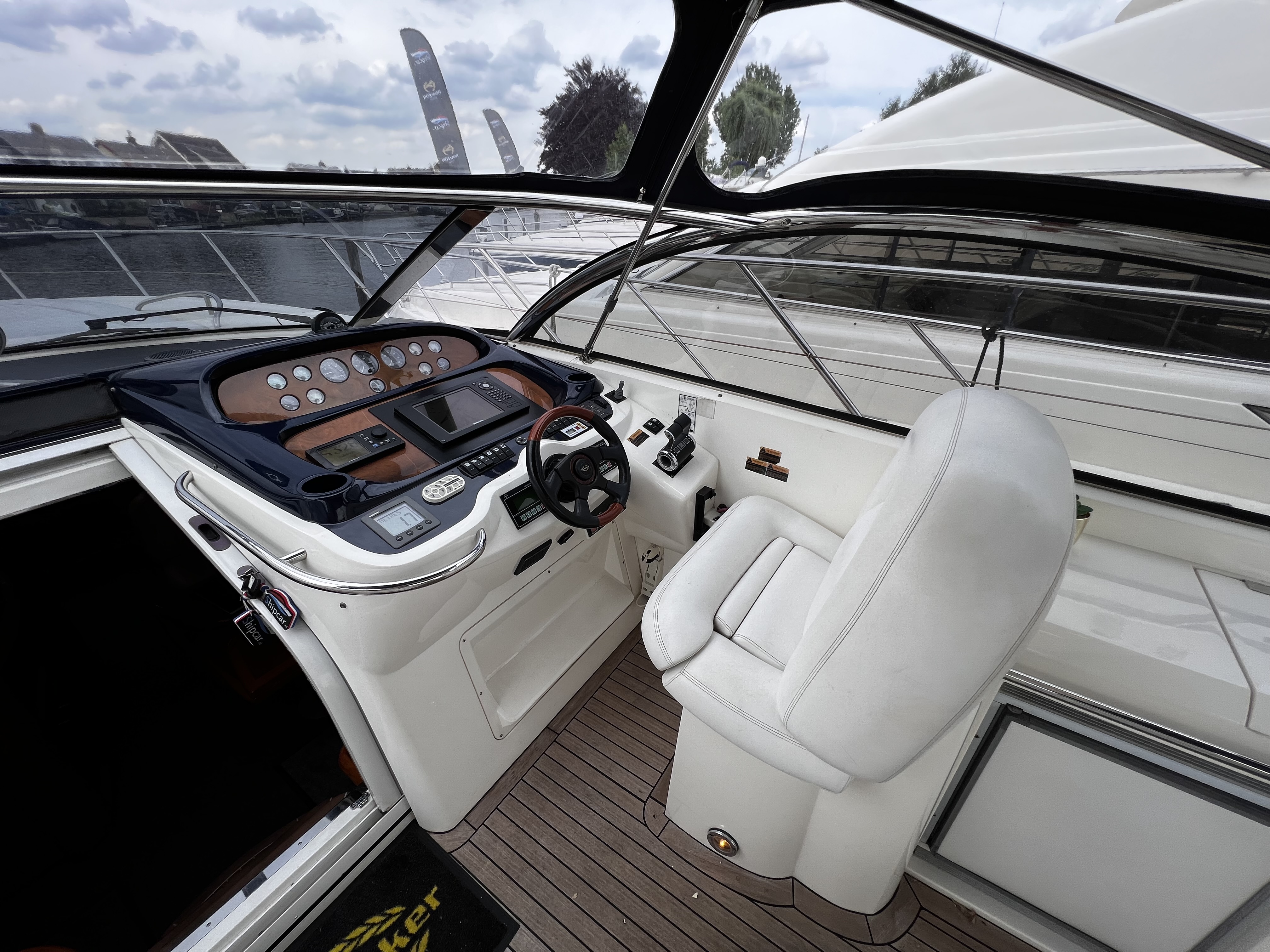 foto: 27 Sunseeker Camarque 50