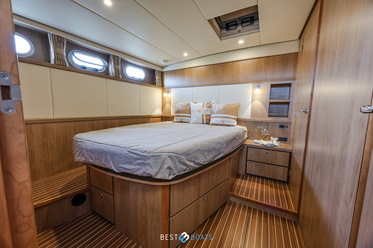 foto: 27 Linssen Grand Sturdy 40.0 AC