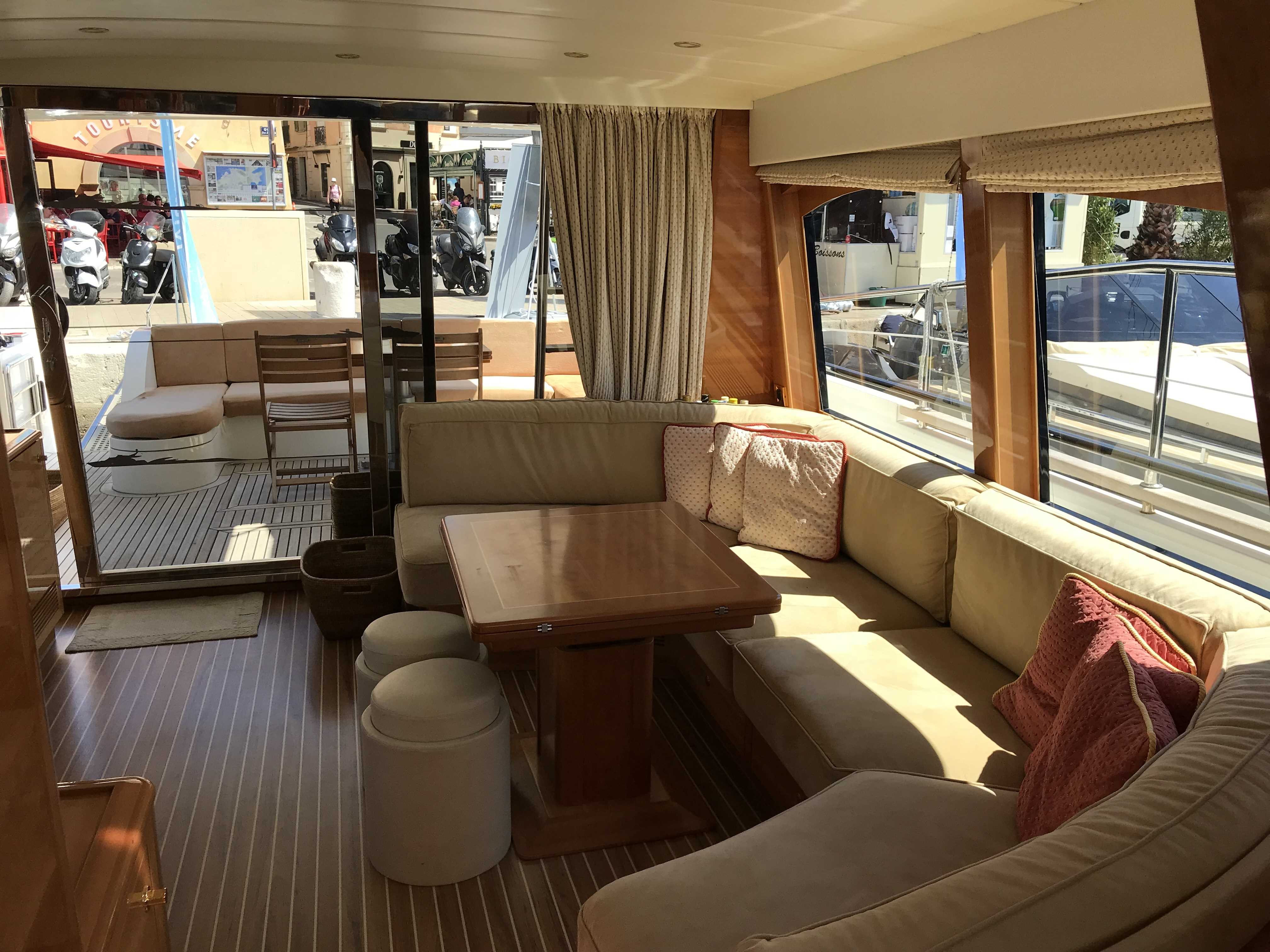 foto: 12 Guy Couach 195