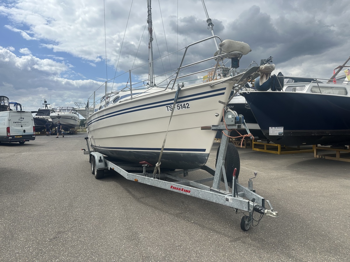 foto: 16 Odin  Nova 820