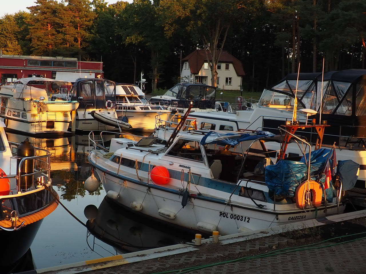 foto: 44 Amerglass Searunner 30 AK