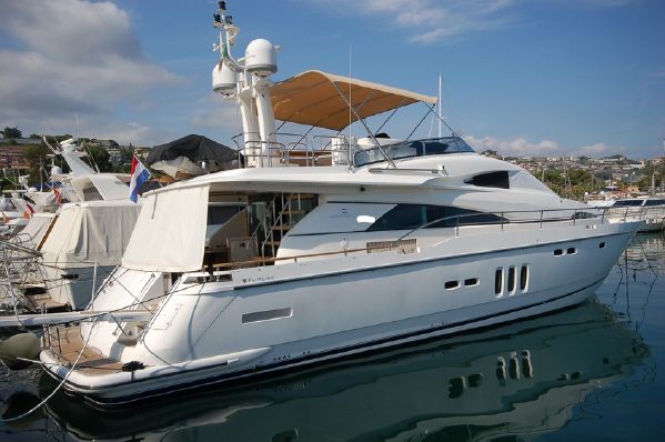 foto: 22 Fairline Squadron 68